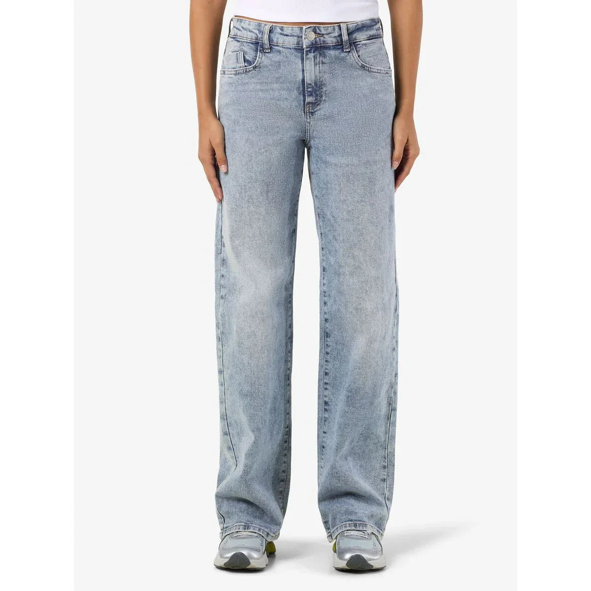 Noisy May Yolanda Women's Mid-Waist Light Blue Straight Fit Denim Jeans - Gomix Brands Outlet